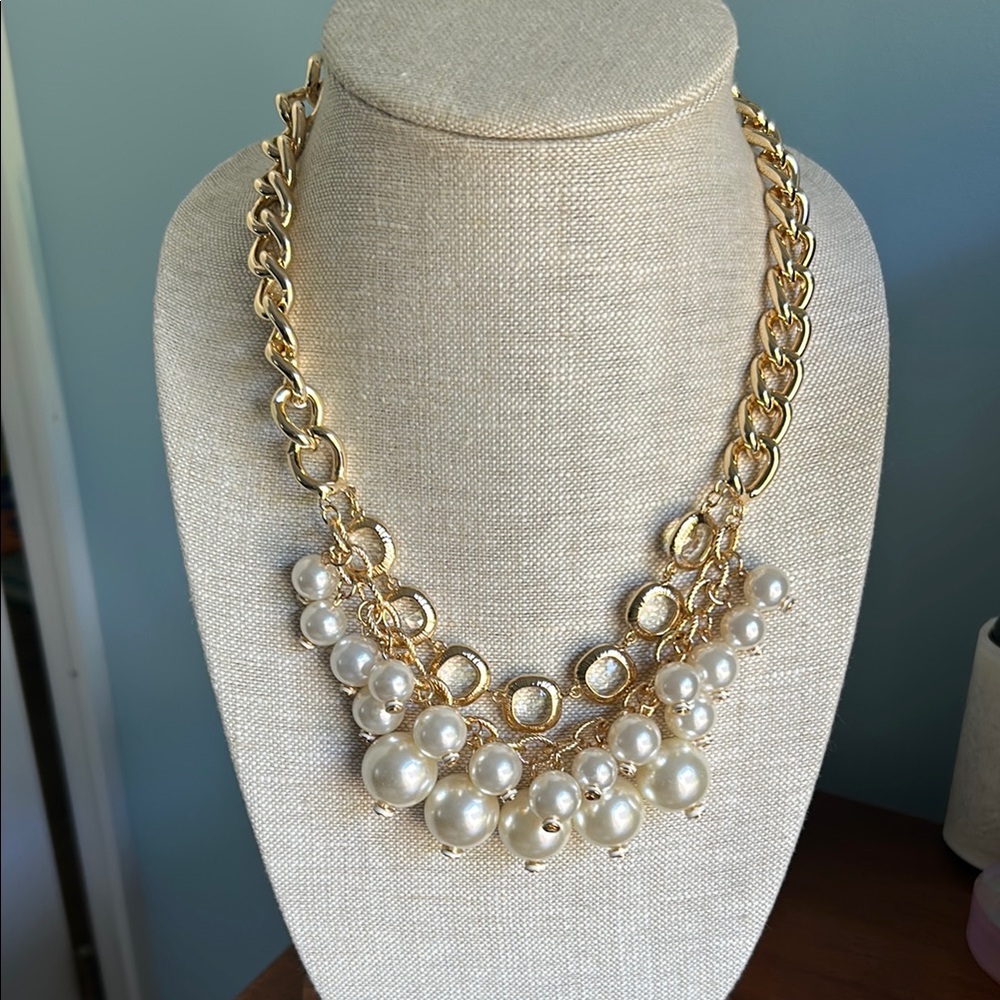Lilly Pulitzer Gold and Cream Statement Necklace